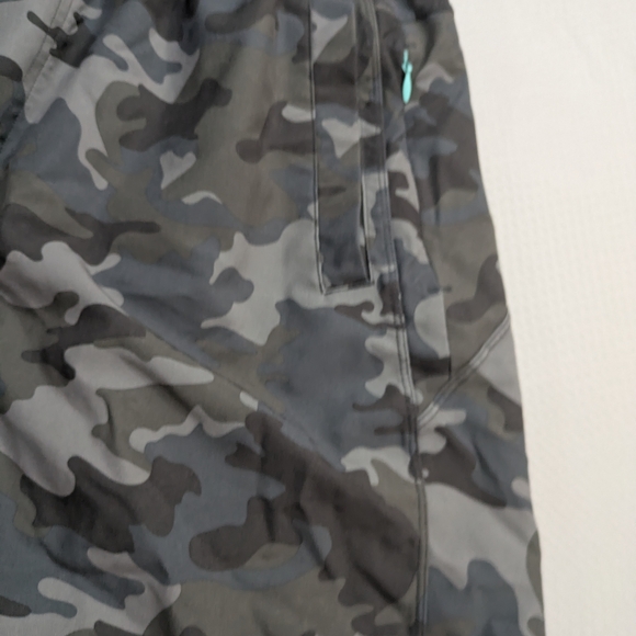 Sold - Picture 2 of 9